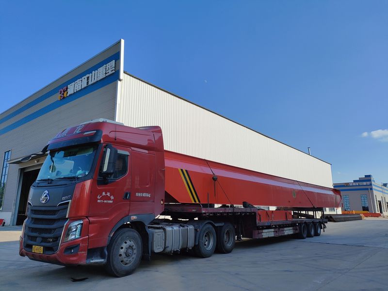 安徽某建材公司，采購我公司一臺32噸電動單梁起重機